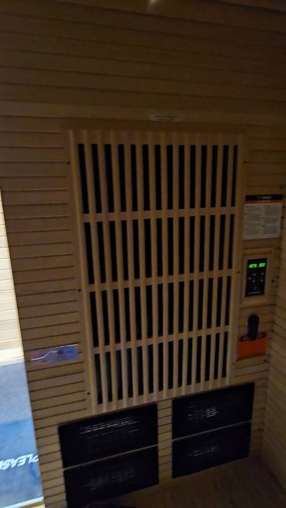 HOTWORX- Arlington, WA - Smokey Point - inside the box - Yoga Near Me - Arlington, Washington