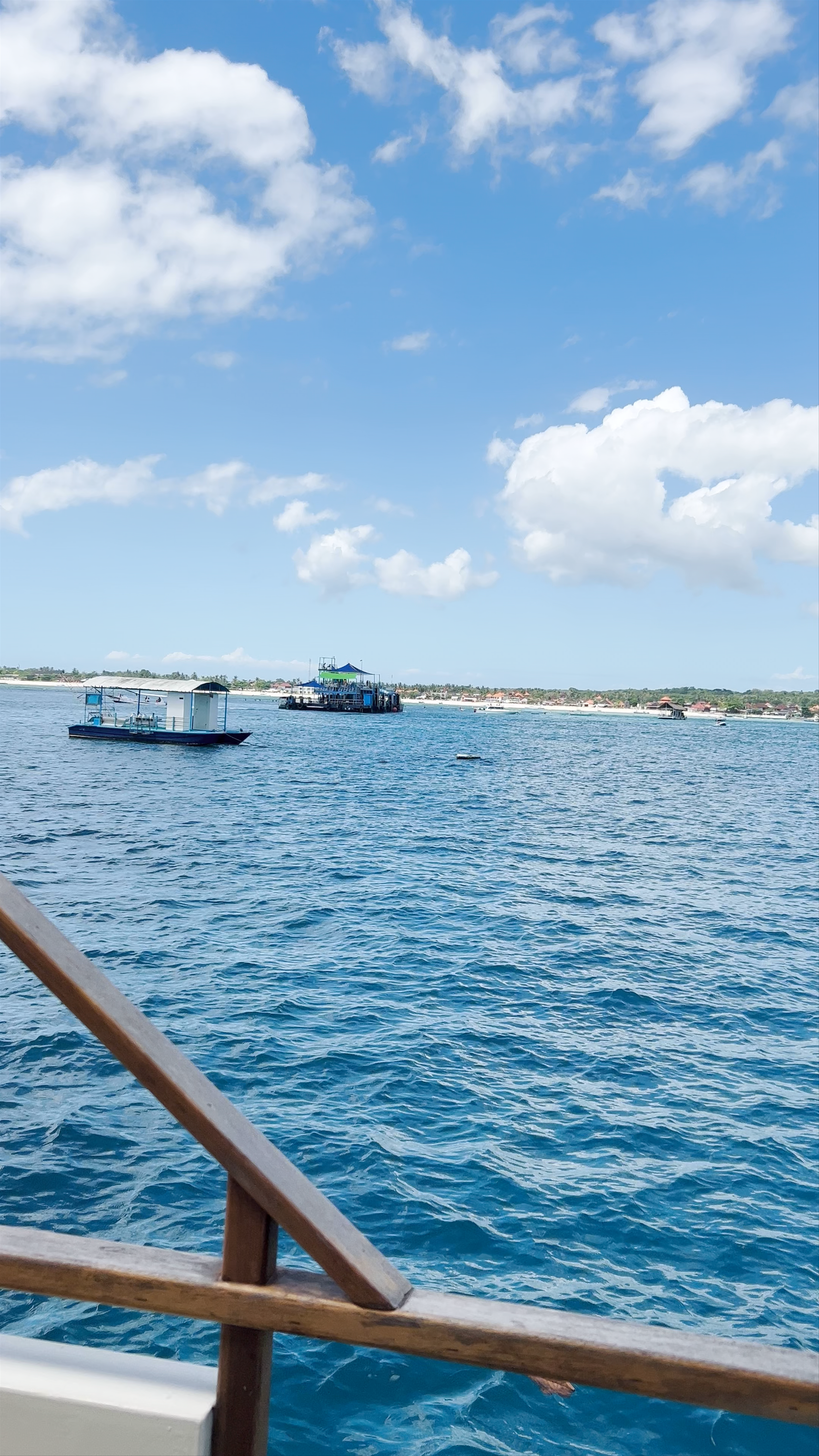 Utopia Catamaran - Nusa Lembongan Snorkeling Tours