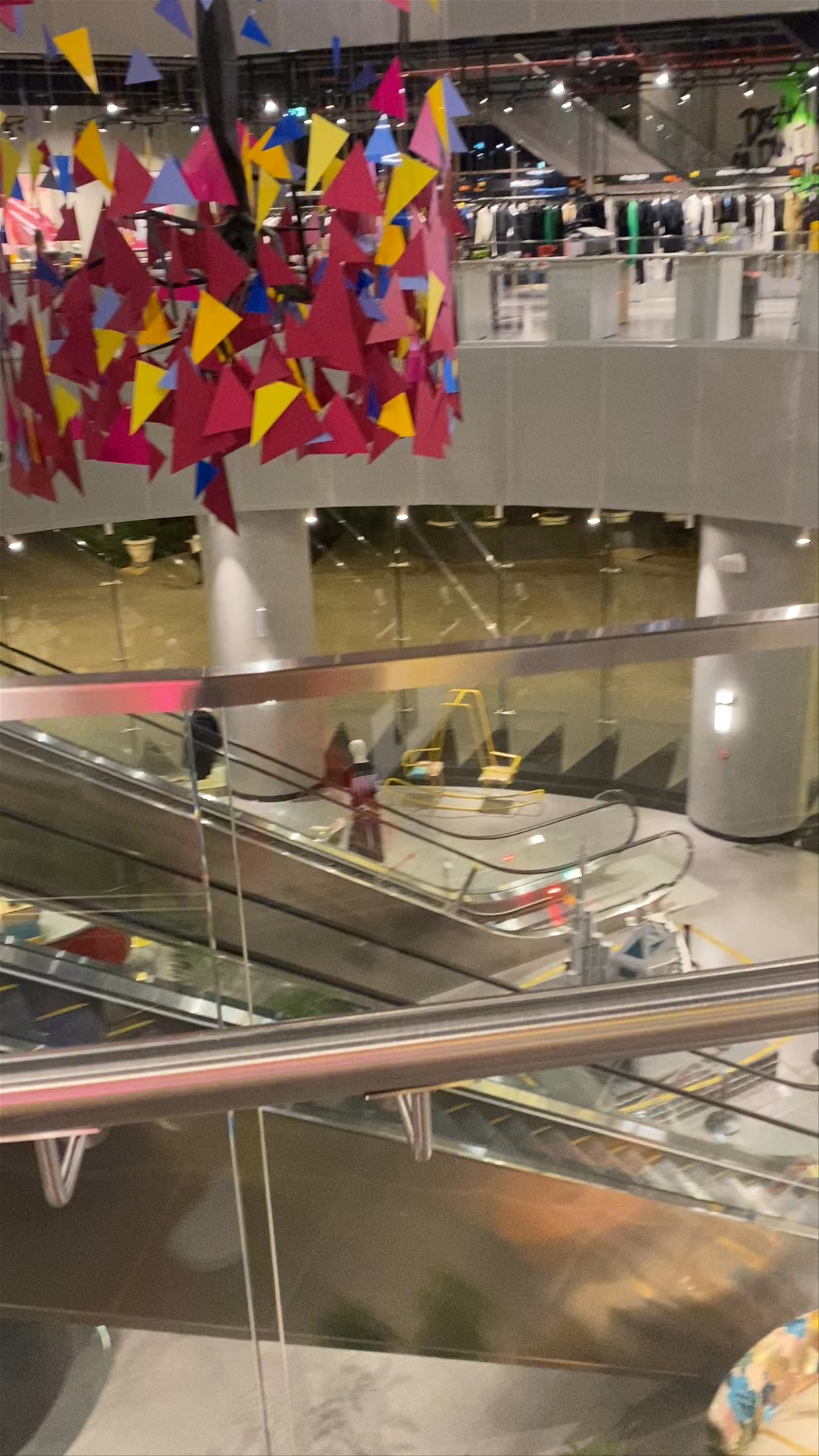 Mall of the Emirates Second Floor 