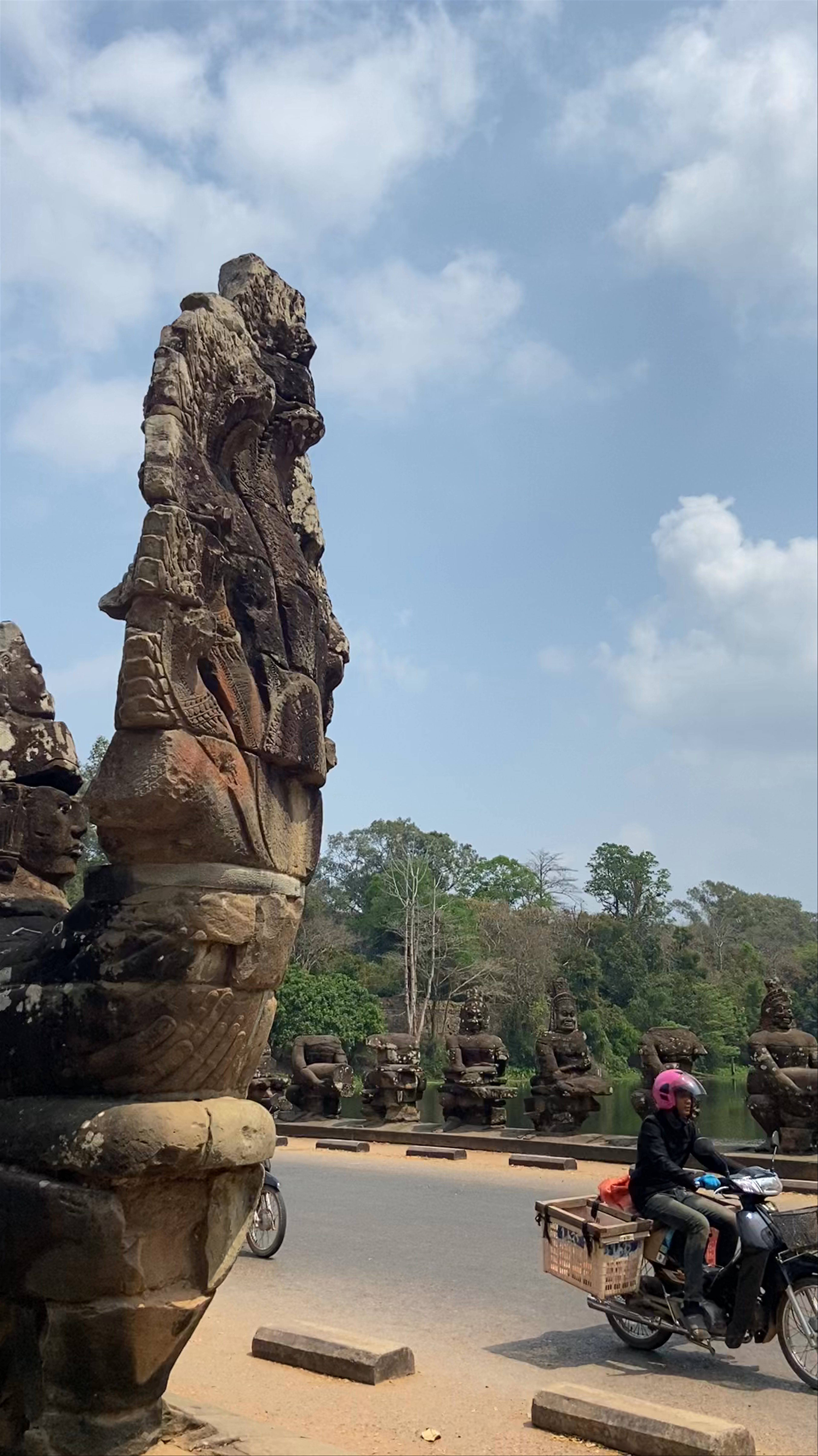 Tonle Om Gate (Southern Gate)