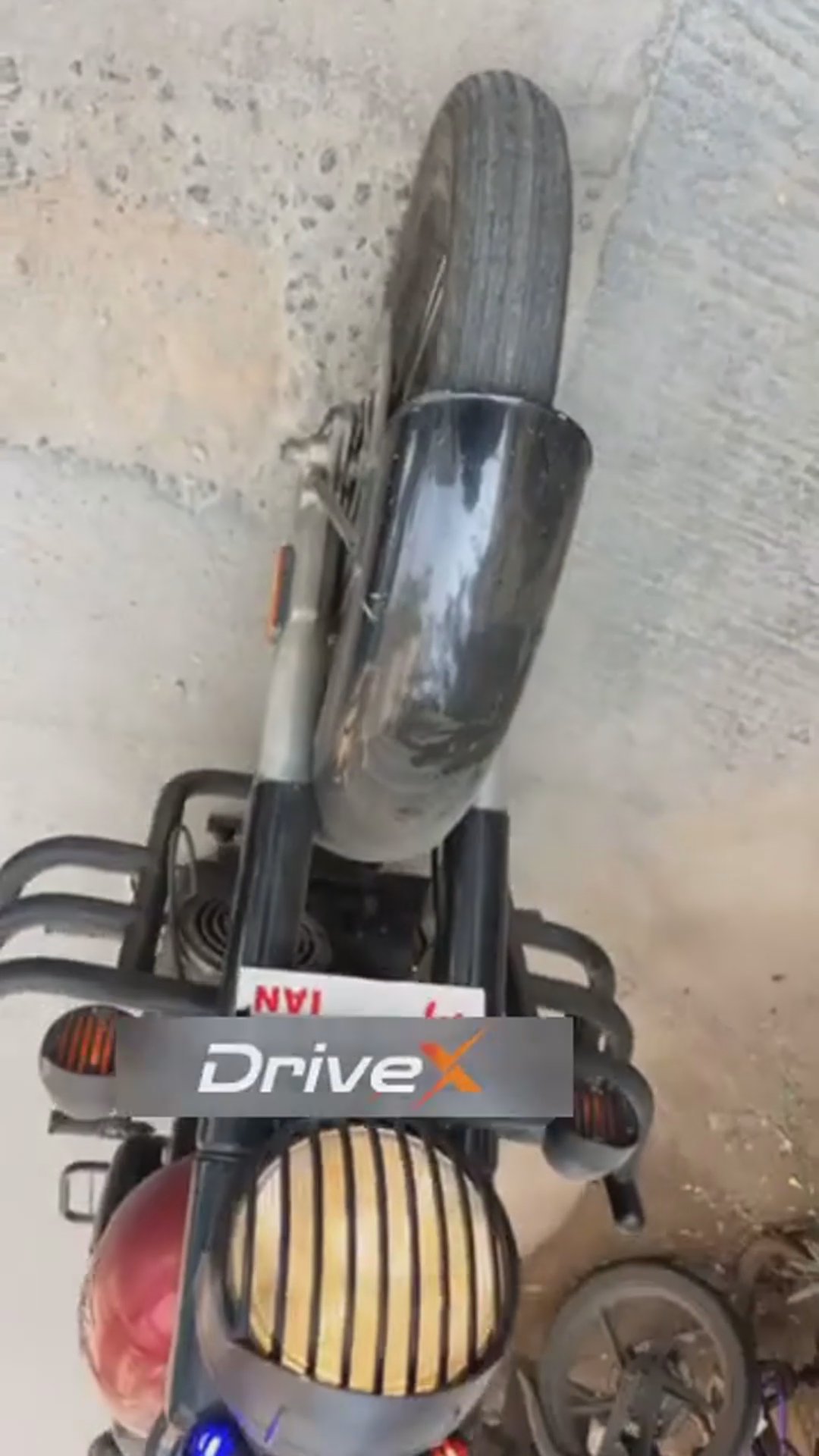 Walk-around video thumbnail