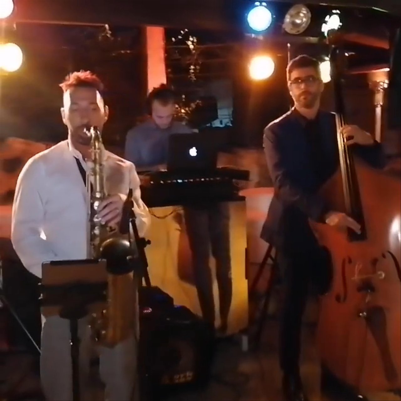 Spicy Sax - Live Wedding Clip - video