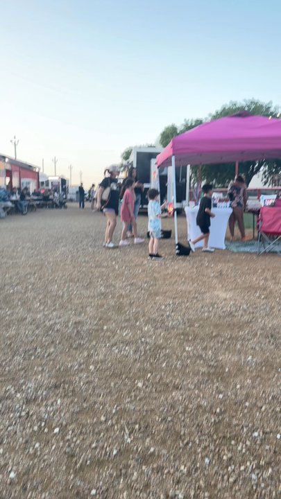 Hilltop Truck Park - It's a vibes on Friday at Hilltop - Food Court Near Me - Northlake, Texas
