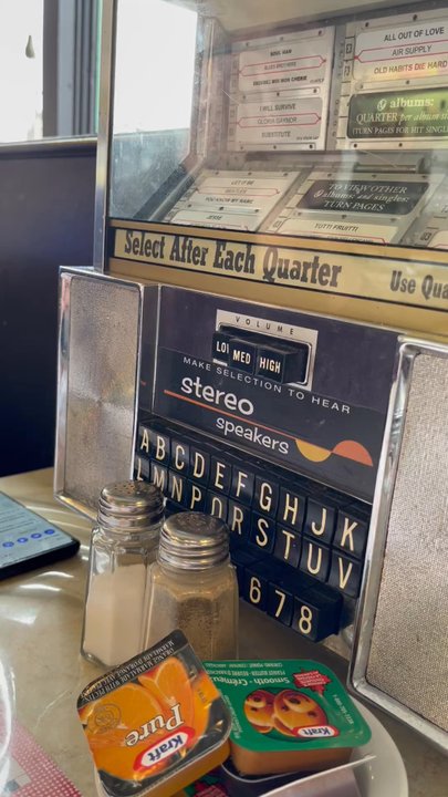 Helen's Grill - Pick your song! - Diners Near Me - Vancouver, British Columbia