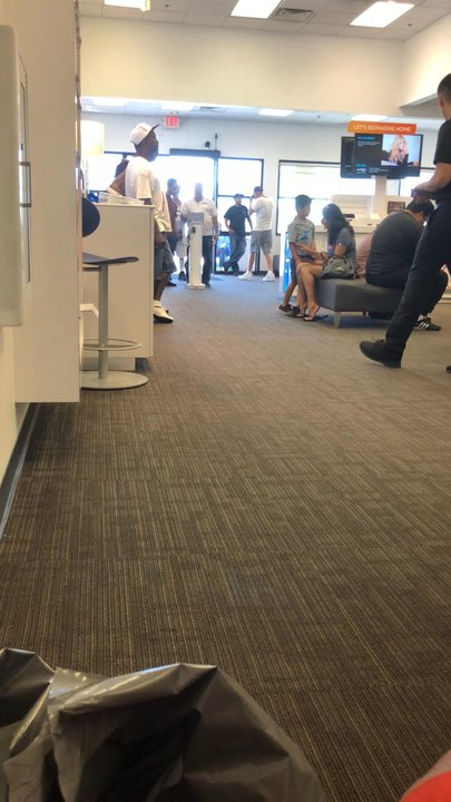Cox Store - John Sewell , is the best in customer experience and satisfaction!! - Television Service Providers Near Me - Las Vegas, Nevada