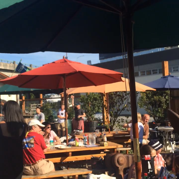 Pono Ranch - Deck - American Near Me - Seattle, Washington