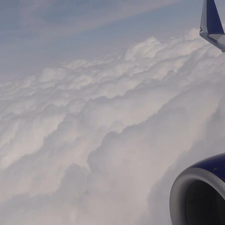 Delta Air Lines - Departure from LGA, Embraer 170 - Airlines Near Me
