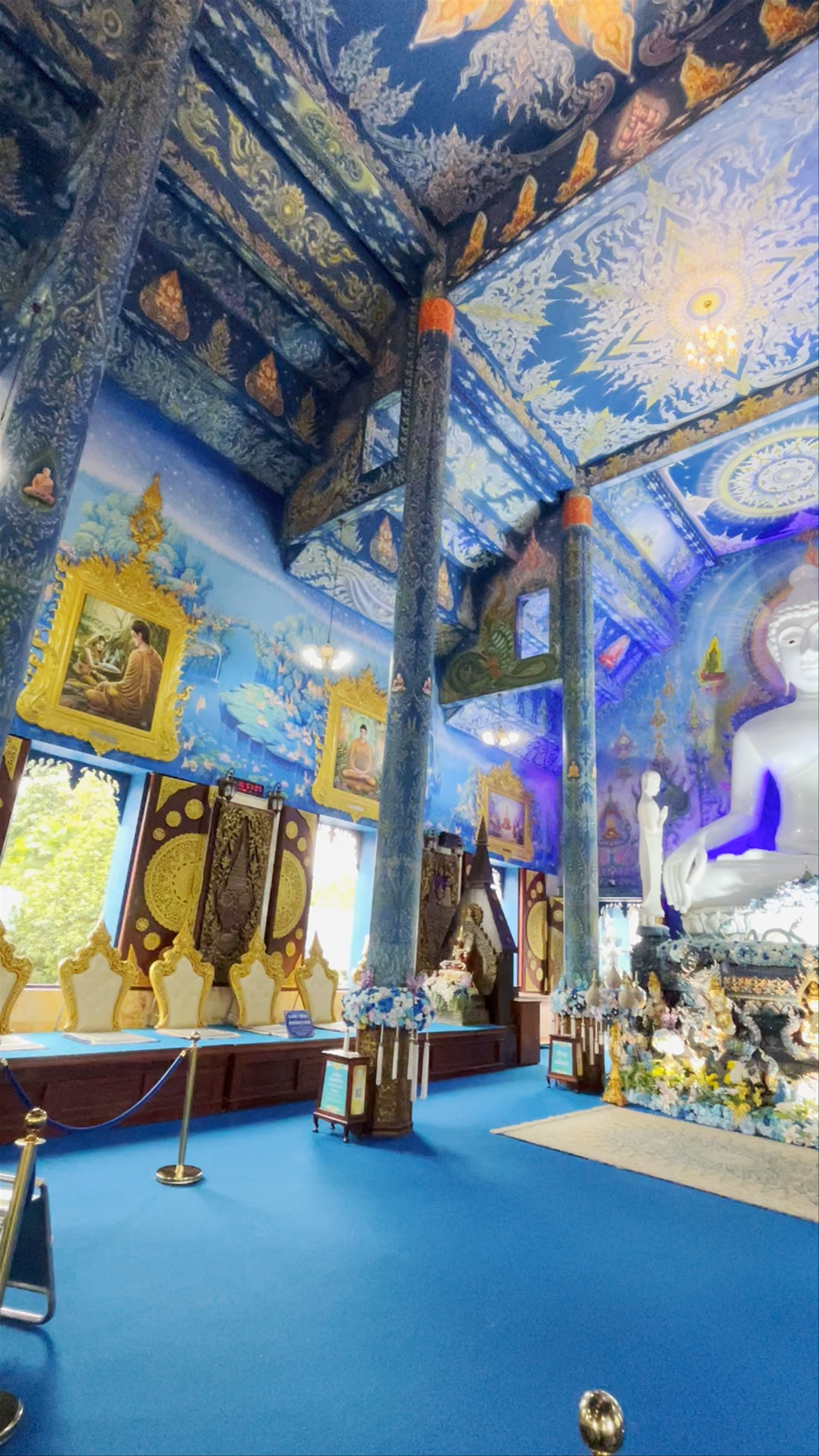 Rong Suea Ten Temple: The Enchanting Blue Temple in Chiang Rai, Thailand
