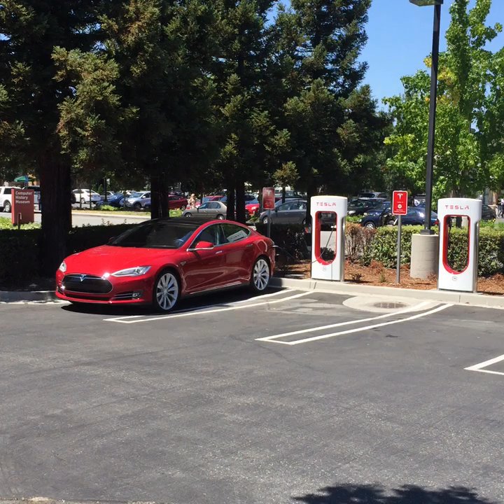 TESLA Supercharger Station - Wow, 12 chargers! Starbucks across the street. - EV Charging Stations Near Me - Mountain View, California