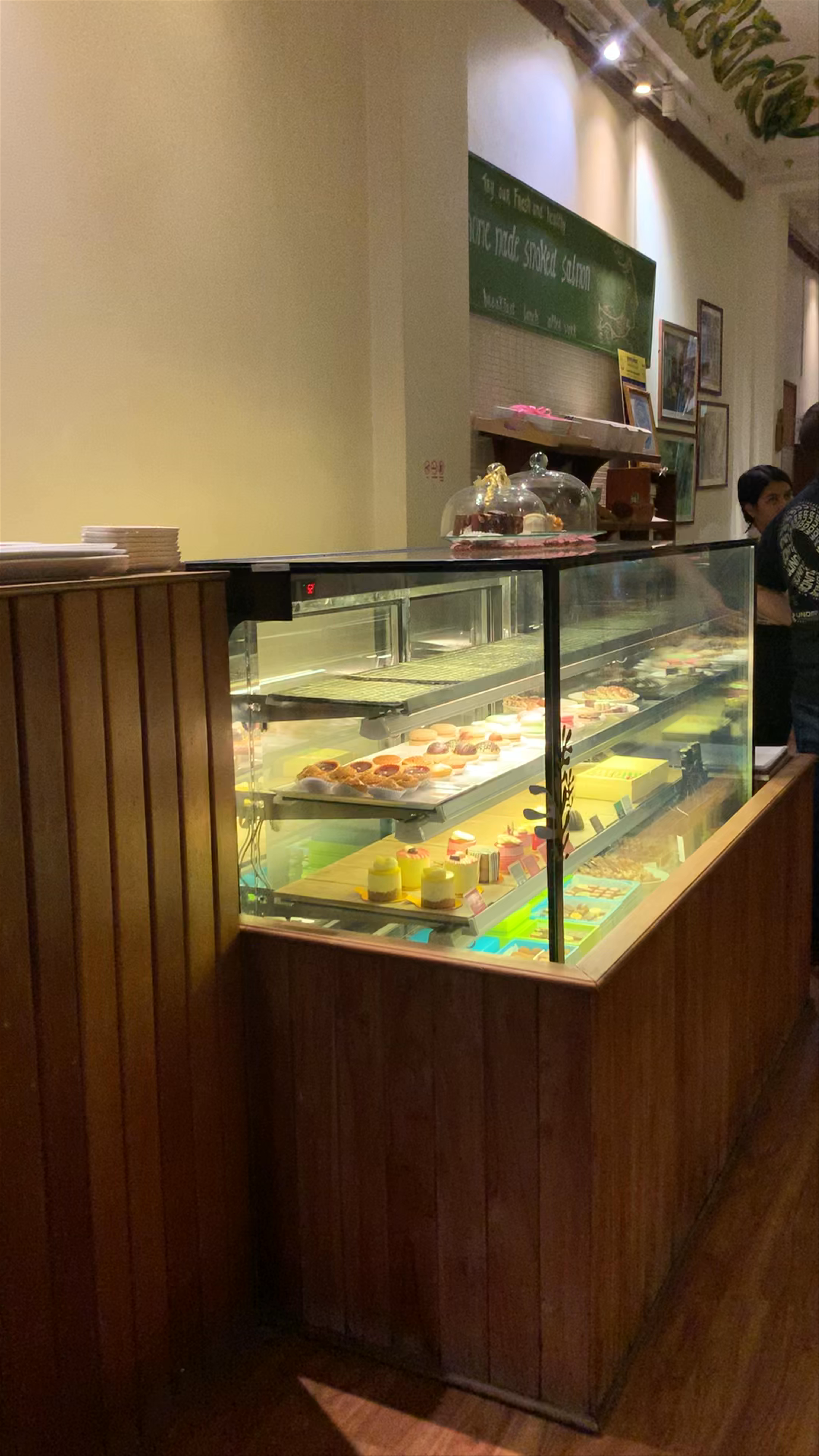 Cozy Café and Dessert Display in Phnom Penh