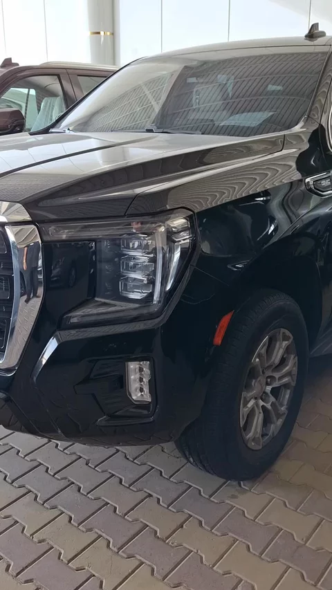 جي ام سي يوكن SLE 2023