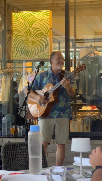 Tommy Bahama - Live music - Seafood Near Me - Plano, Texas