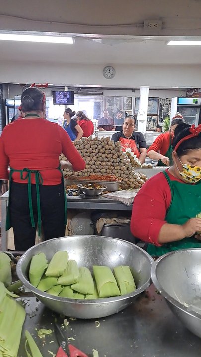 La Doña Tamalería - Bakeries Near Me - Compton, California