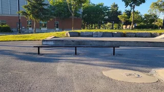riu submission: Grind