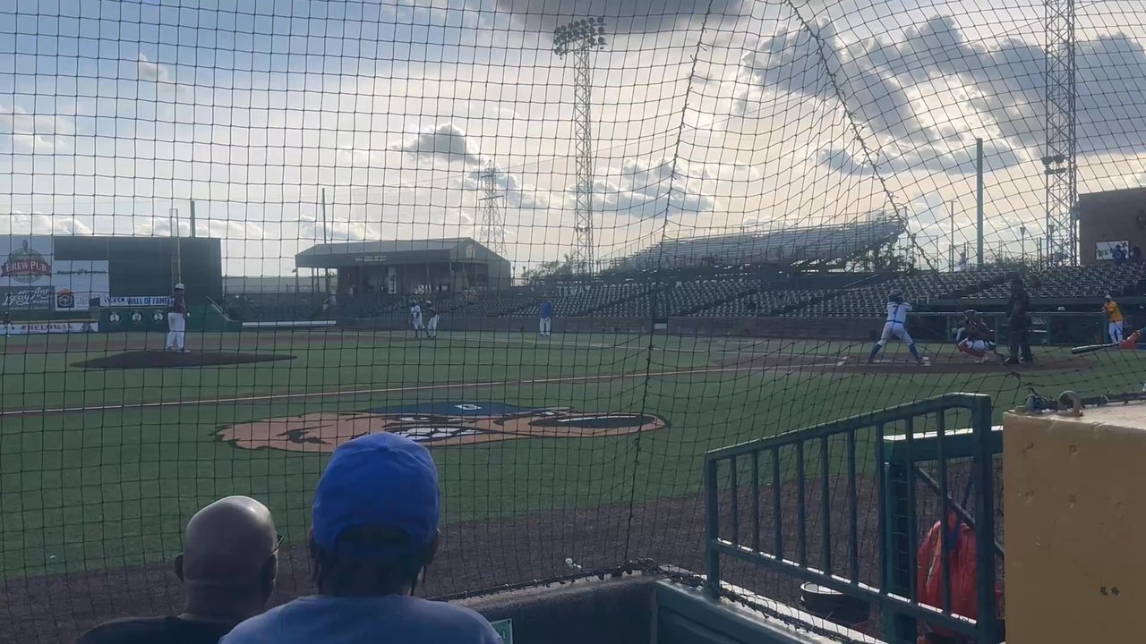 Gateway Grizzlies - Flyers vs Lions High School Baseball game - Professional Sports Teams Near Me - Sauget, Illinois