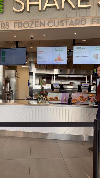 Shake Shack - Burgers Near Me - Ridgefield, New Jersey