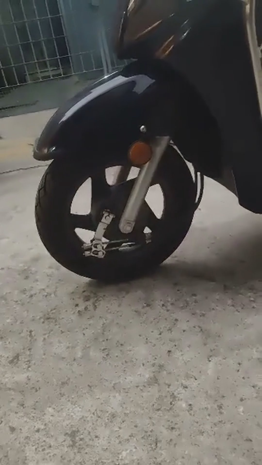 Walk-around video thumbnail