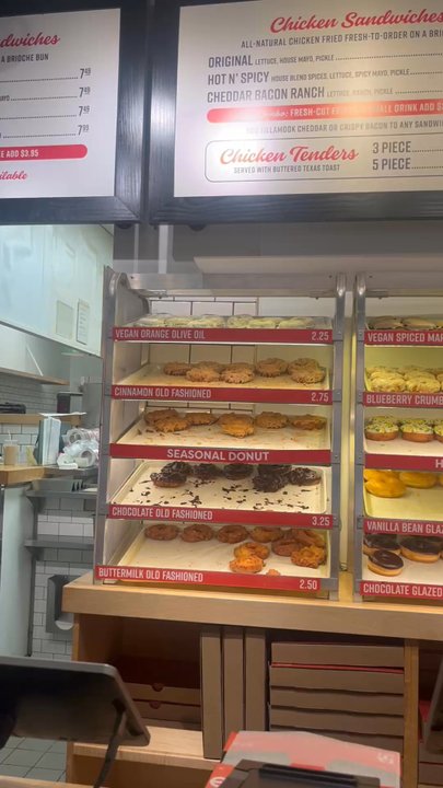 Do-Rite Donuts & Chicken - Donuts - Donuts Near Me - Chicago, Illinois