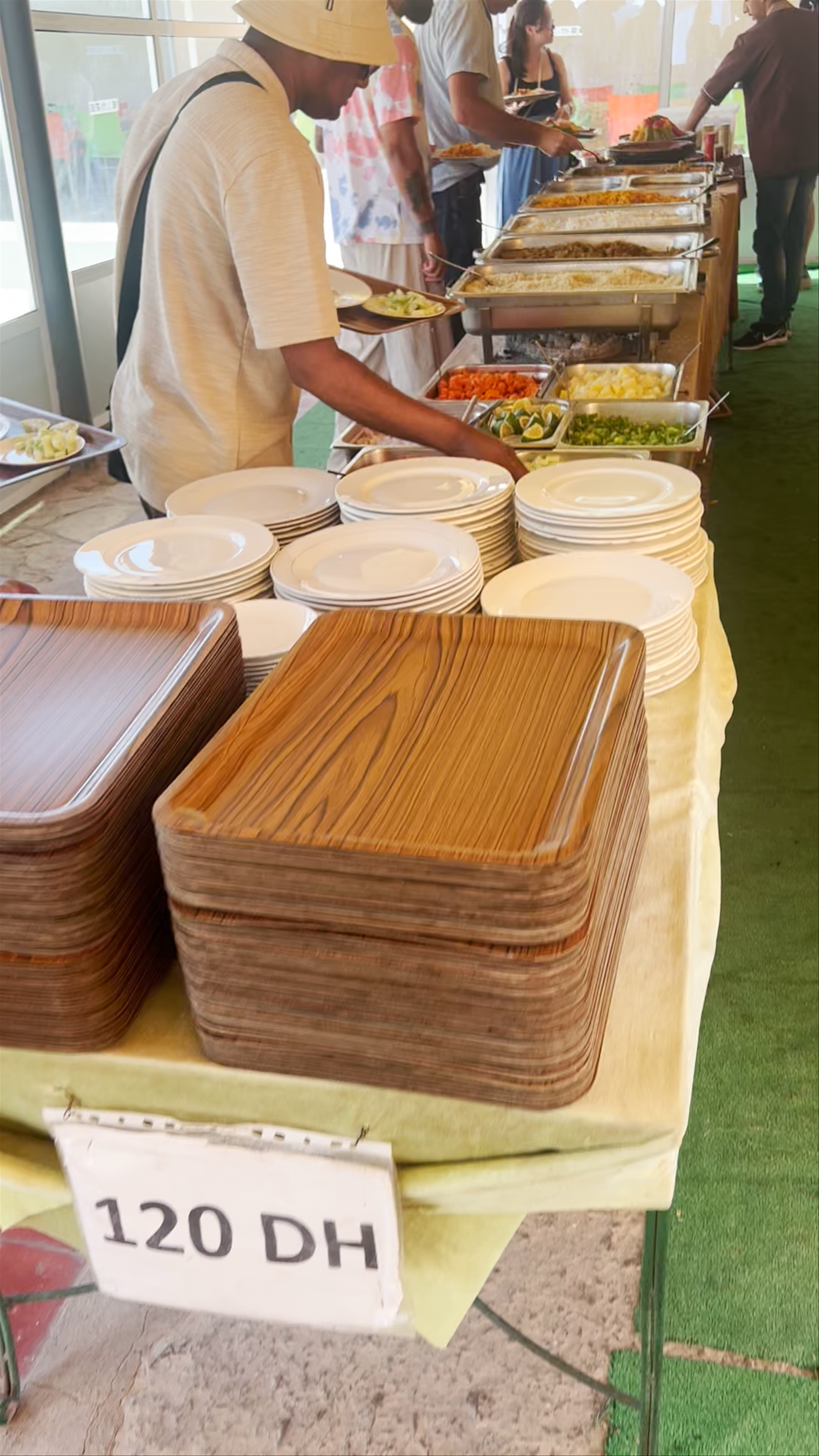 Aubege Chez Kik cafe restaurant bar Ras Hamda