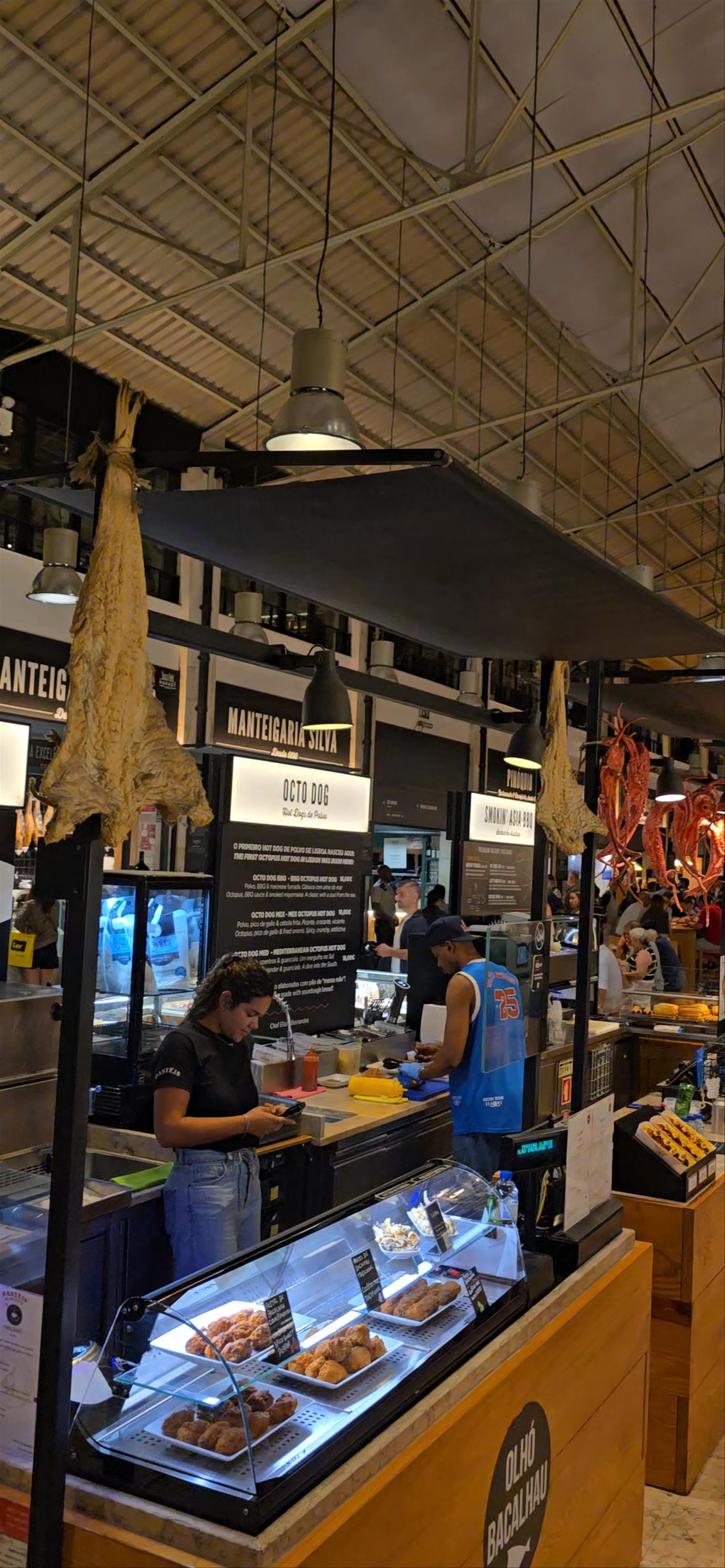 Time Out Market Lisboa: Lisbon's Bustling Foodie Heaven