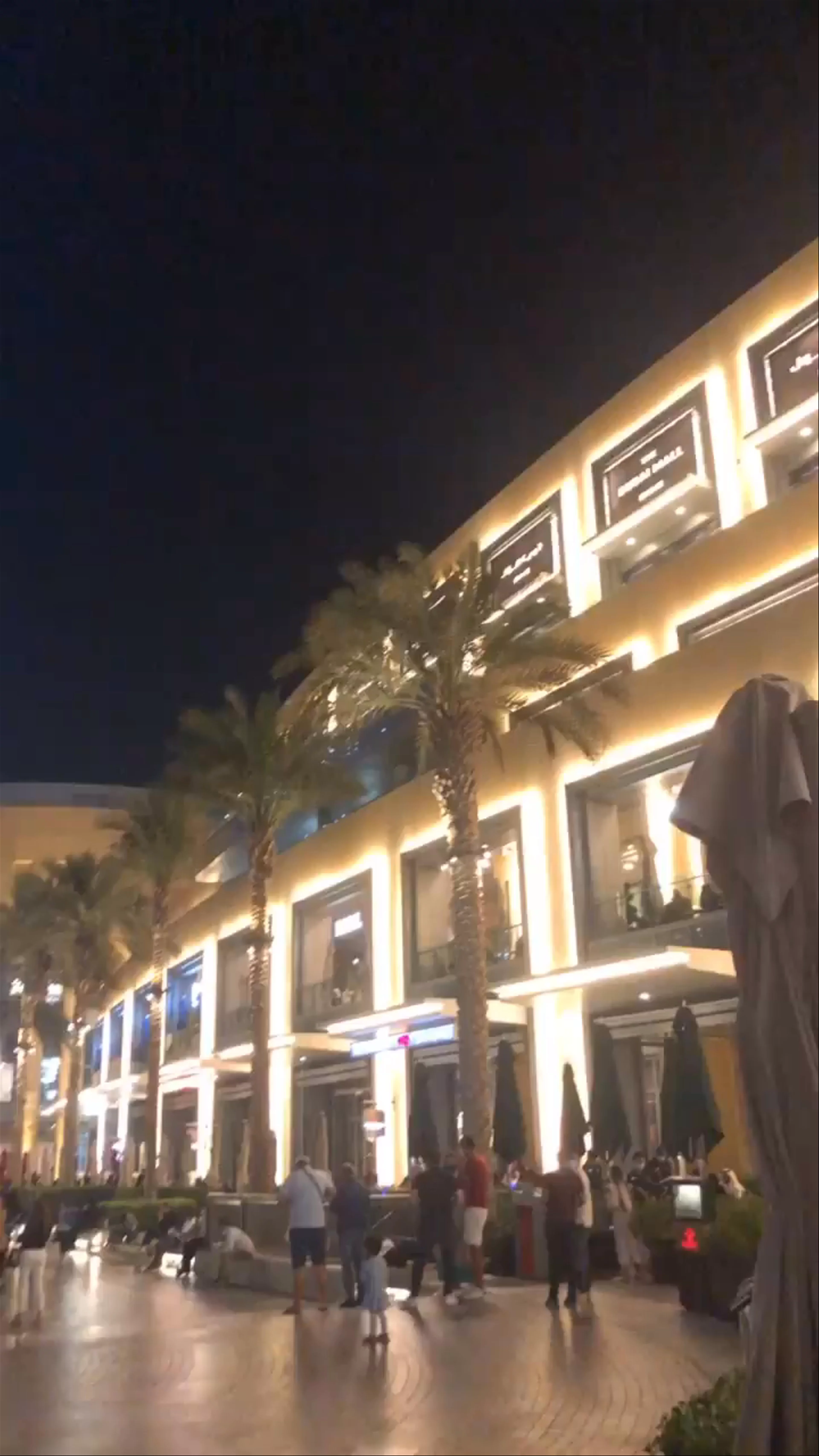 Burj Khalifa - Sheikh Mohammed bin Rashid Boulevard
