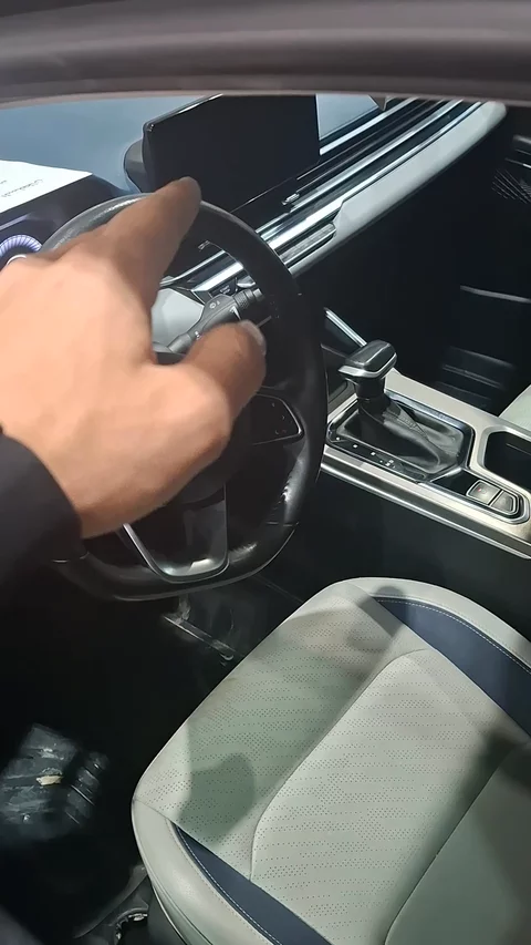 جيلي امجراند GF 2023