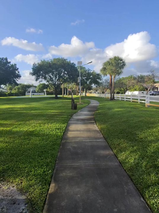 Diamond  Head Park - Parks Near Me - Hollywood, Florida
