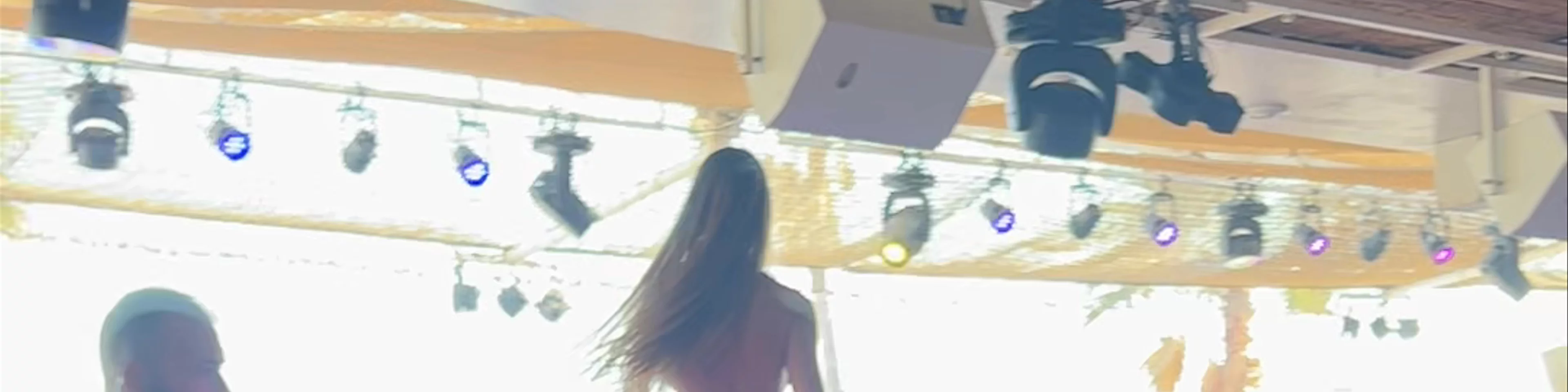 Tropicana Beach Bar - Restaurant