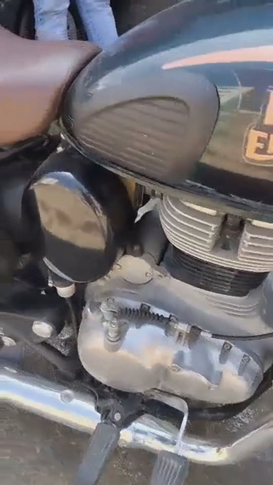 Walk-around video thumbnail