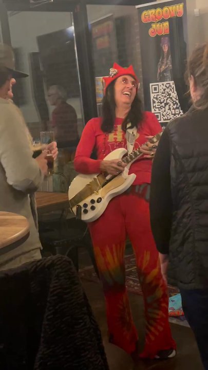 The Beer Aisle - Groovy live music - Beer Bar Near Me - Oakley, California