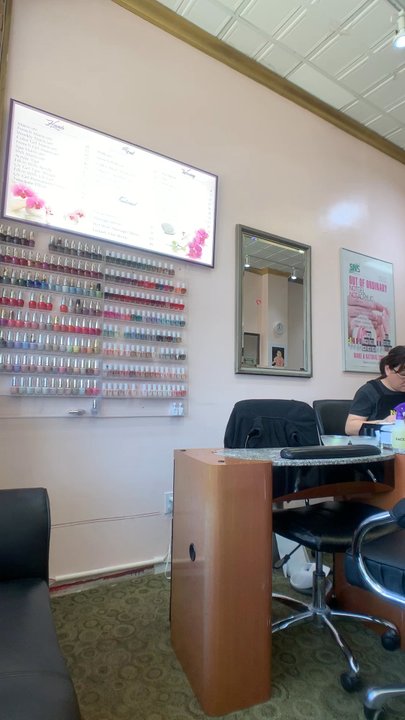 Nails On Riverdale - Nail Salons Near Me - Bronx, New York
