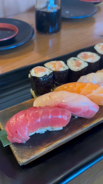 Mujiri - Nigiri plate - Japanese Near Me - Oakland, California