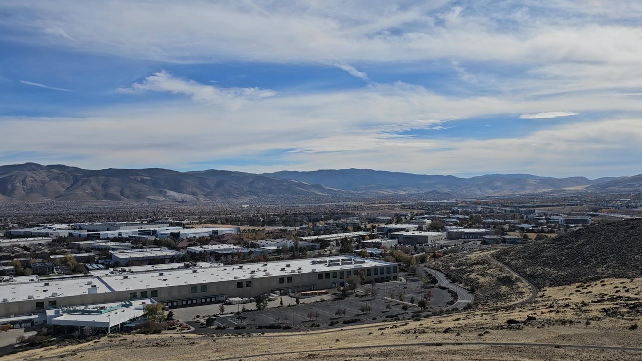 Huffaker Hills Trailhead - Hiking Near Me