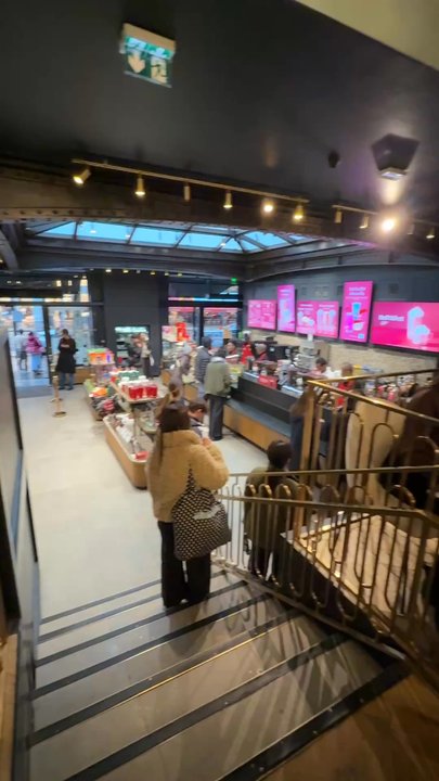 Starbucks - Coffee & Tea Near Me - Paris, 75