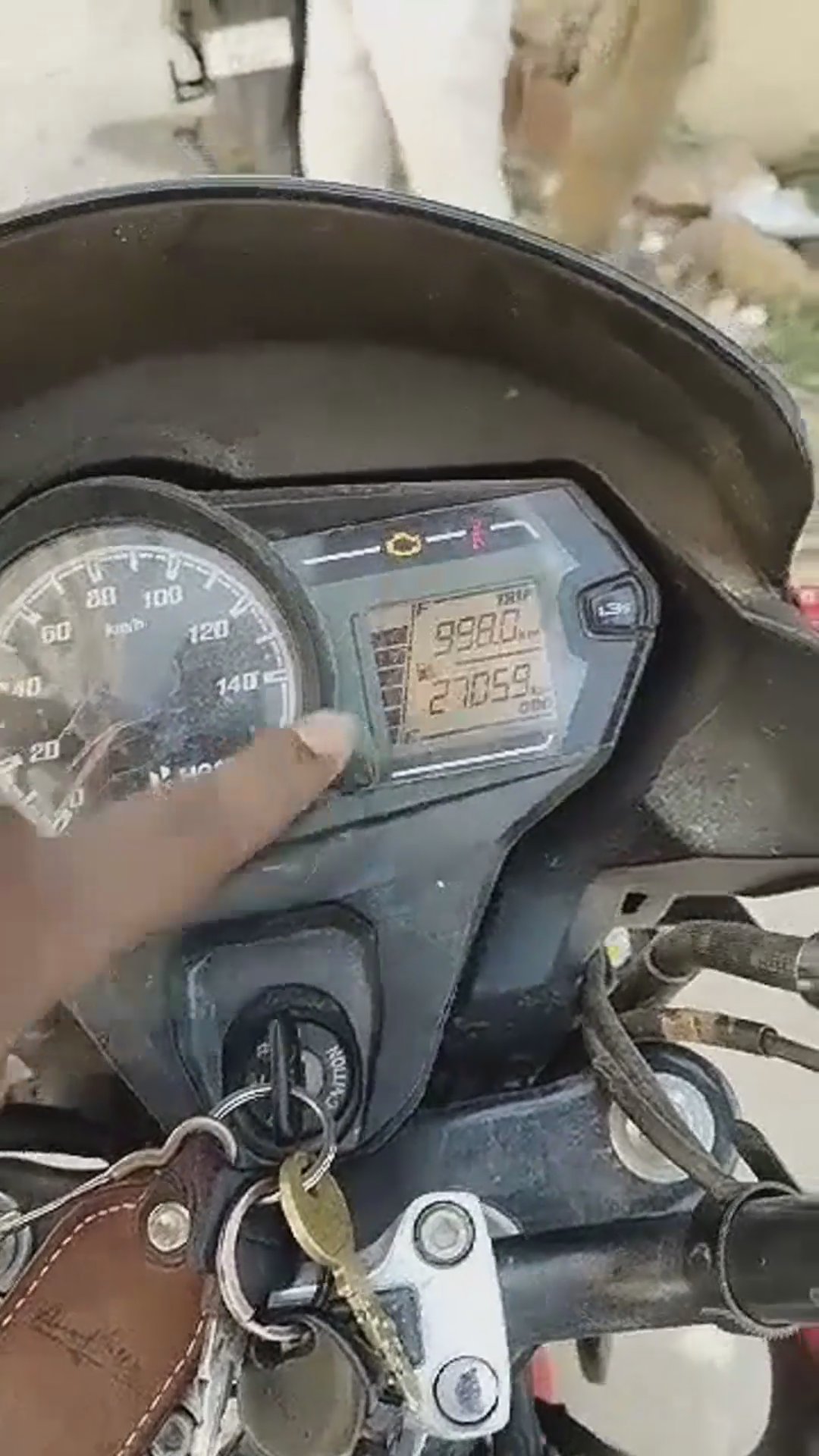 Walk-around video thumbnail