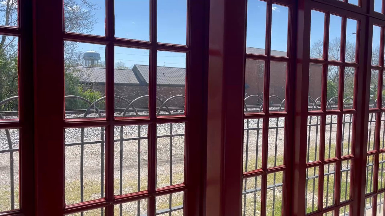 Trackside - American Near Me - Paris, Kentucky