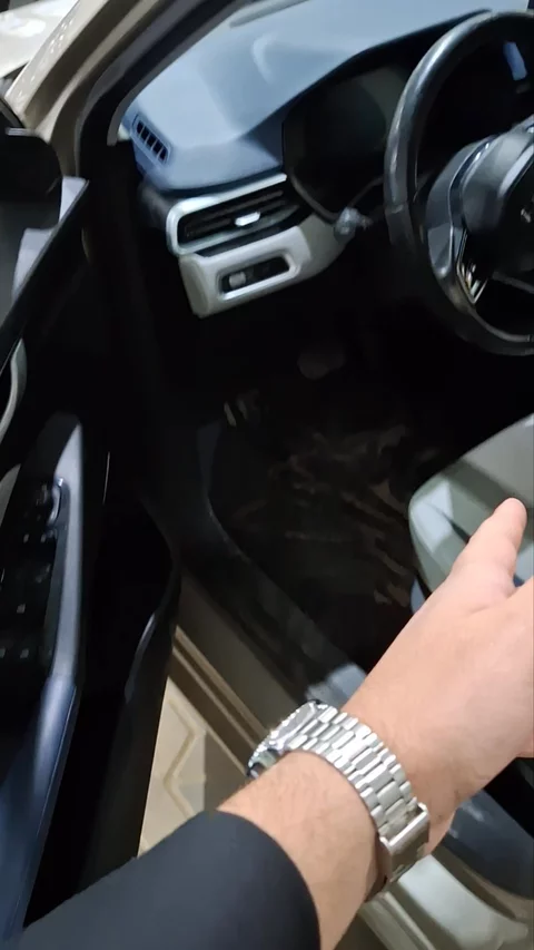 جيلي امجراند GF 2023