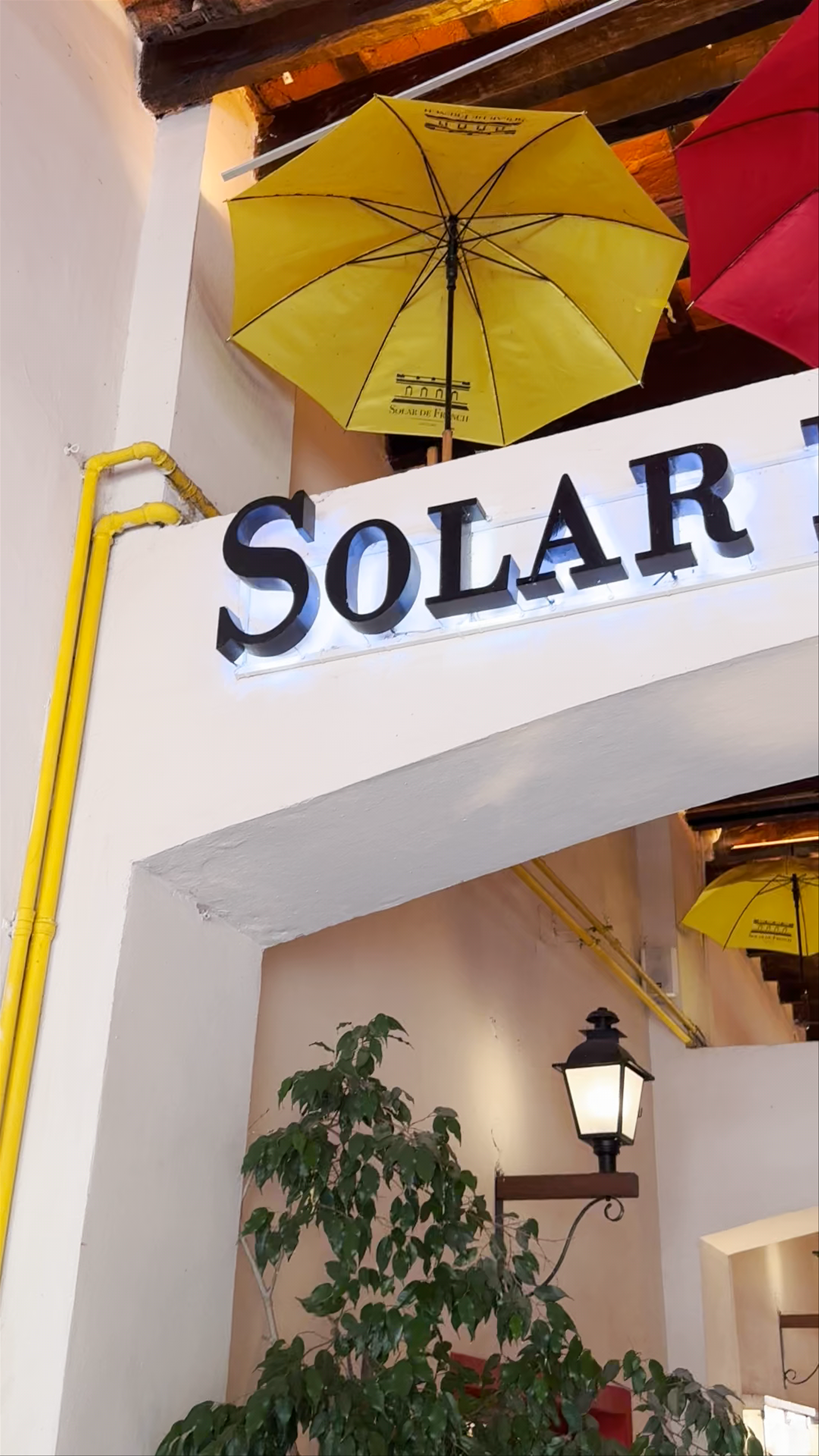 Galería Solar de French: Quaint Passageway in Buenos Aires