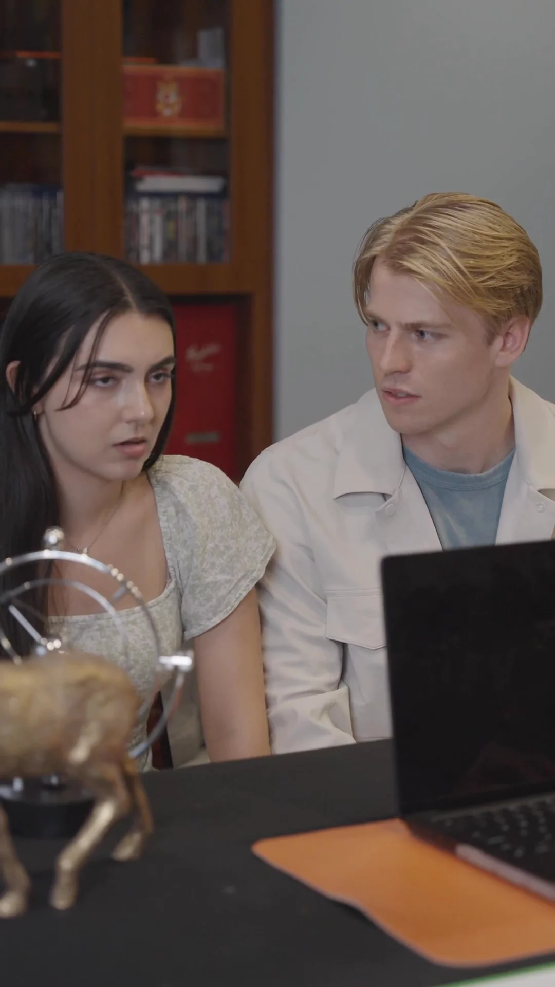 Hollywood Star S Fake Girlfriend - S1E28