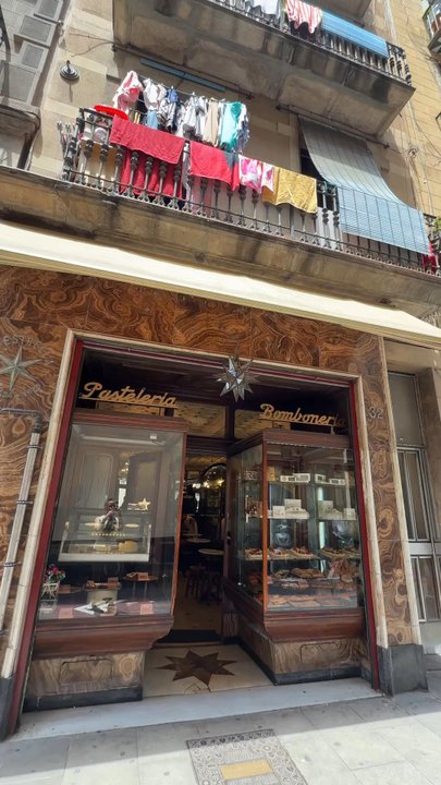 La Estrella - Desserts Near Me - Barcelona, B