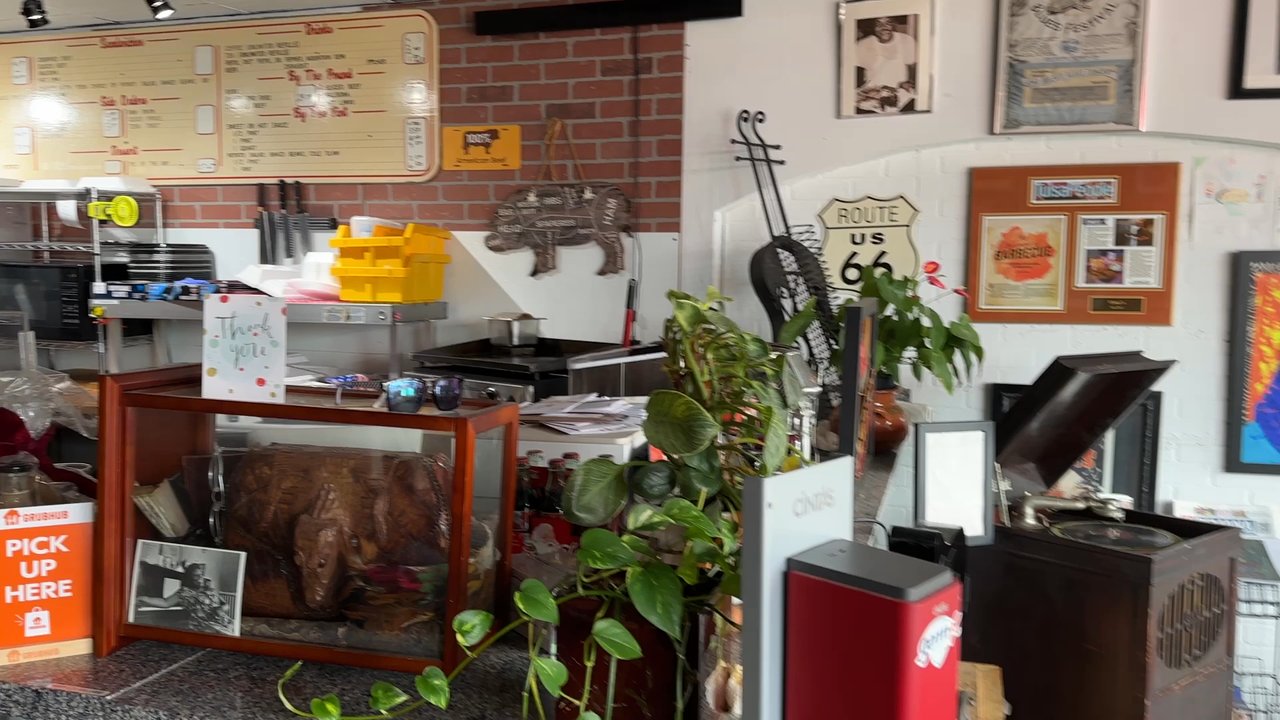 Elmer's BBQ - Inside - Barbeque Near Me - Tulsa, Oklahoma