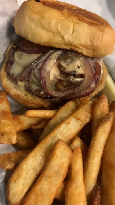 Moo Moo's Burger Barn - Jalapeño onion ring burger with Moo's Beer Battered Fries Basket - Burgers Near Me - Lodi, California