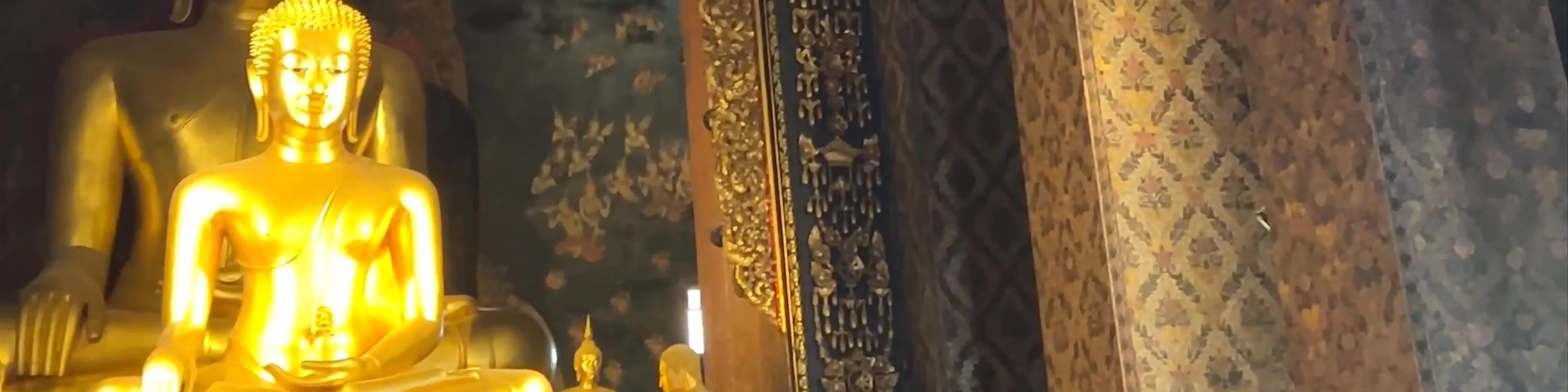 Wat Thep Thidaram Worawihan