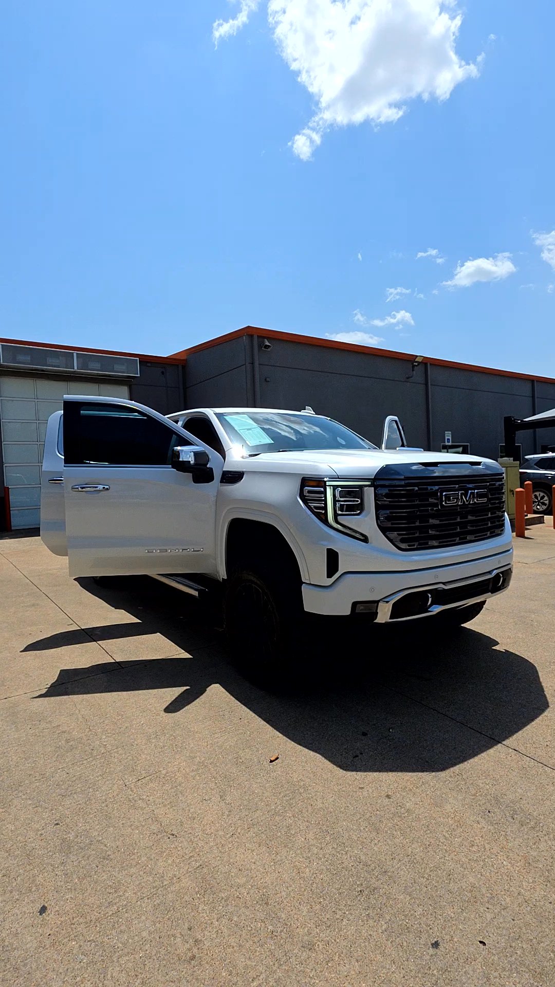 Lifted Trucks - #TX09724A - 2024 GMC Sierra 1500 Denali Ultimate Crew Cab