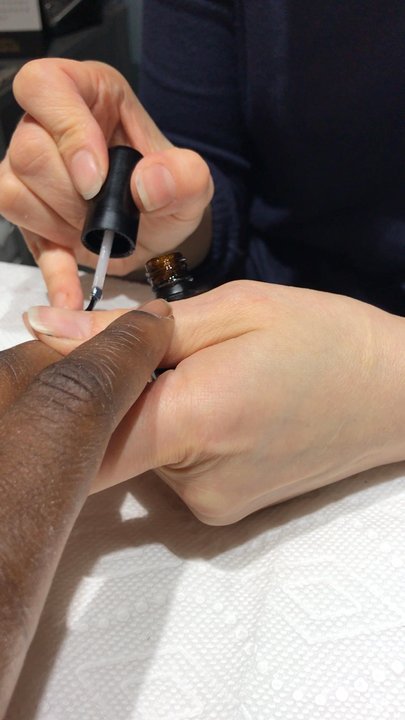 Beauty Cafe - 1st of a gel manicure - Eyelash Service Near Me - Mount Vernon, New York