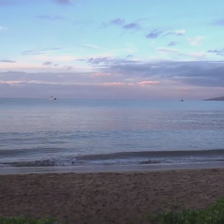 Kealia Resort - Beach view in the morning - Hotels Near Me - Kihei, Hawaii