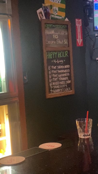 Kerry House - Inside, happy hour! - Dive Bars Near Me - Oakland, California