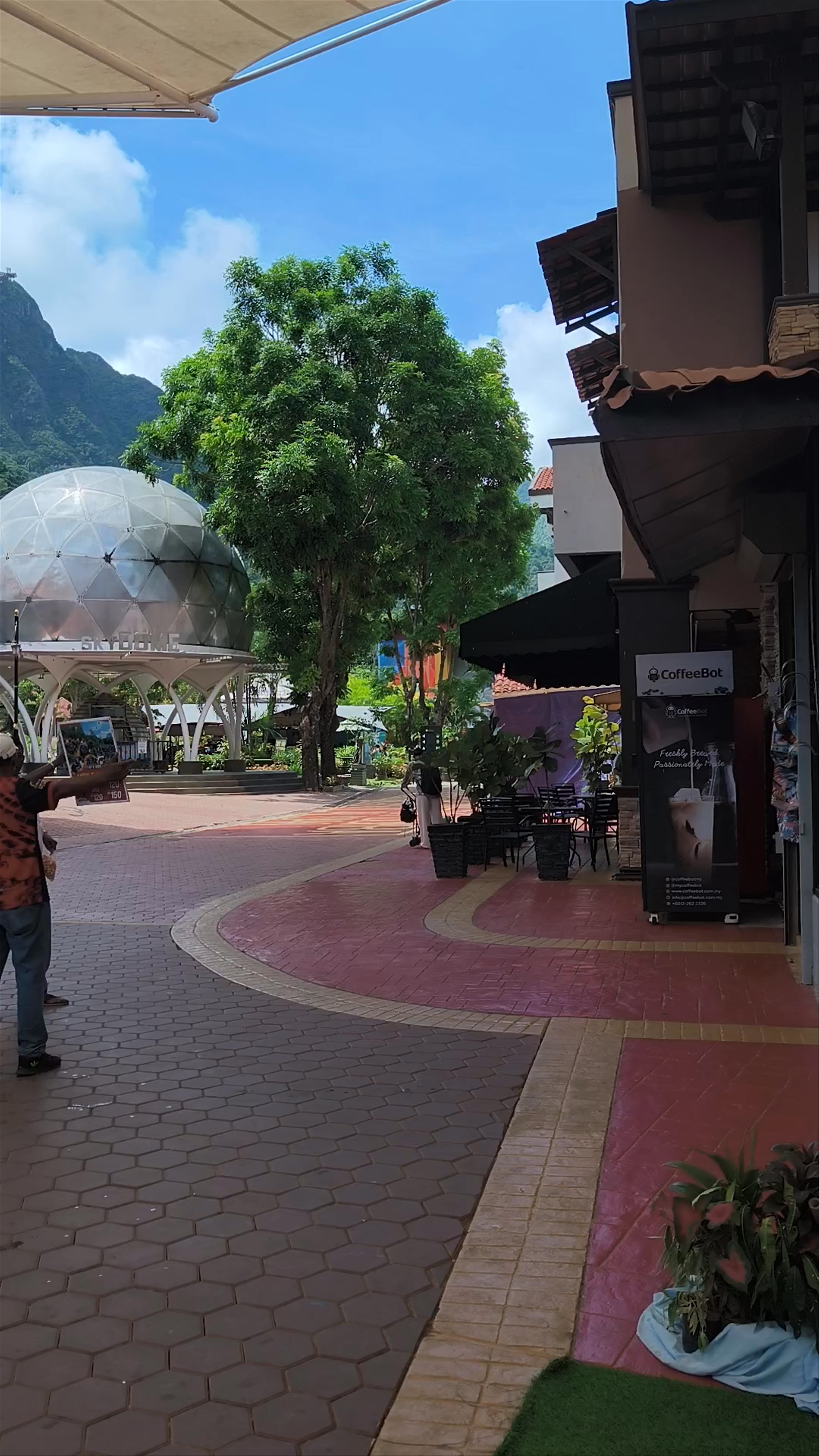 Exploring Oriental Village in Langkawi: A Vibrant Cultural Hub