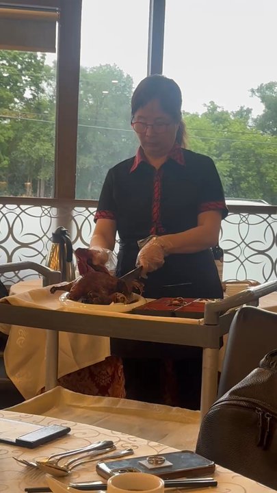 Amazing Seafood House - Duck carving - Seafood Near Me - Markham, Ontario