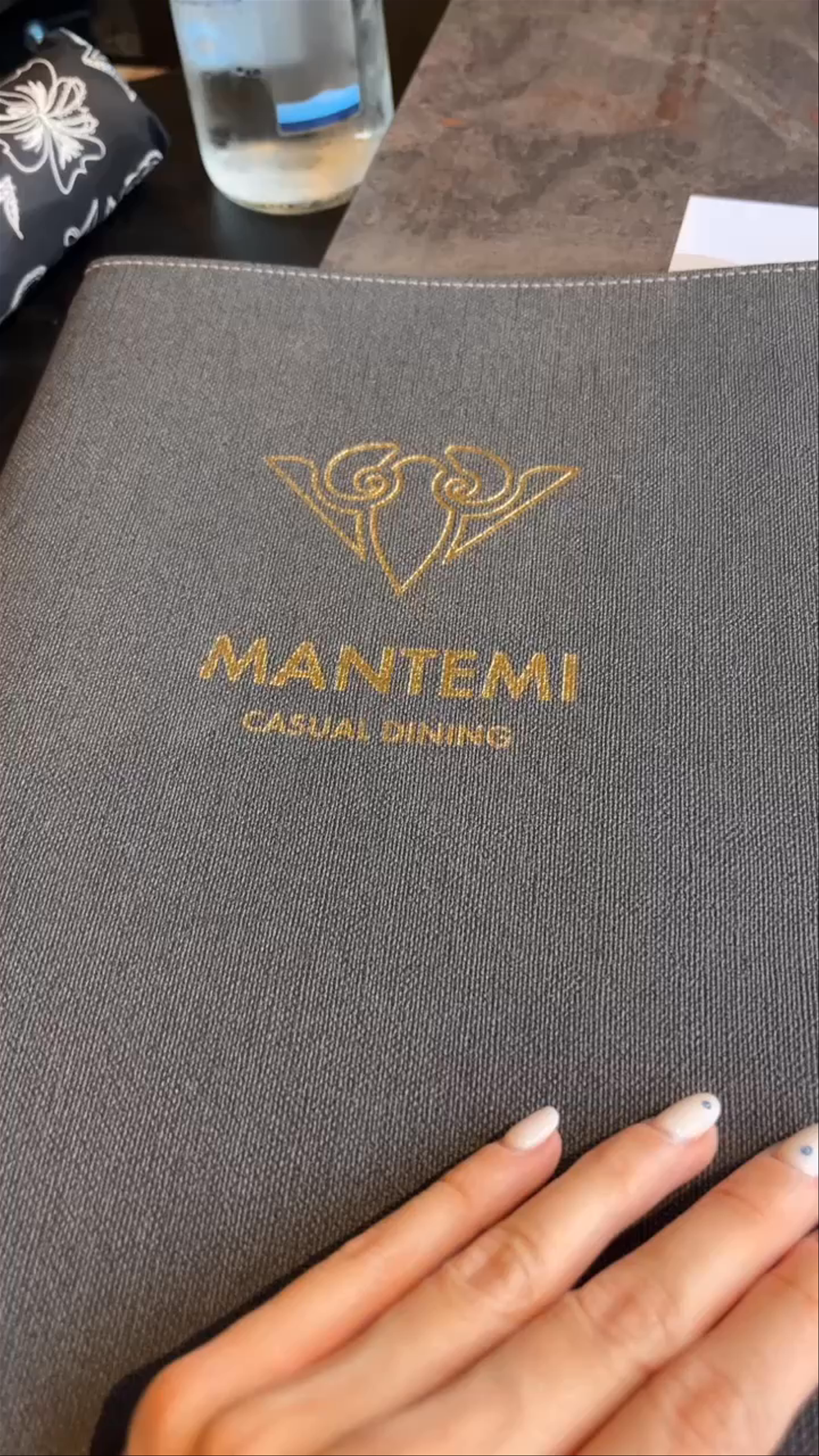 MANTEMI Casual Dining Experience in Evosmos, Greece